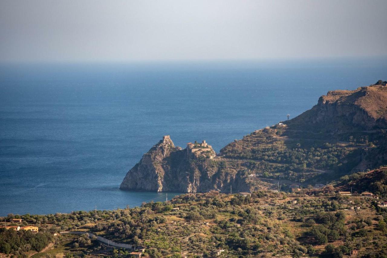 Marachia Apartment Savoca Dış mekan fotoğraf